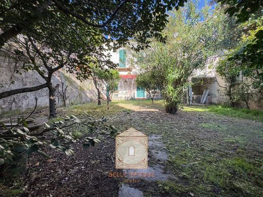 빌라 / Viareggio, Provincia di Lucca