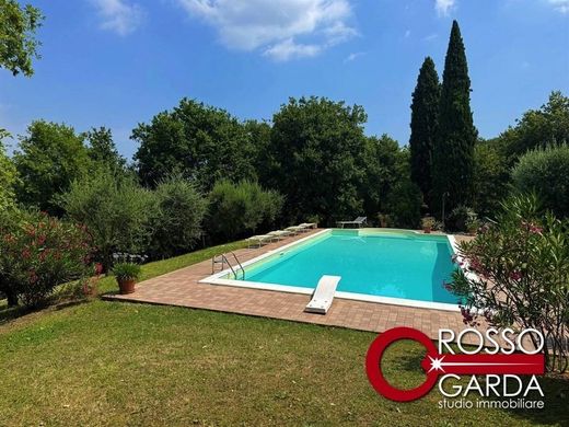 Villa en Desenzano del Garda, Provincia di Brescia