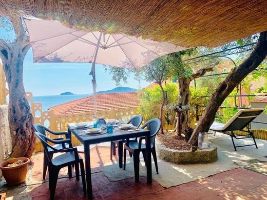 ﻓﻴﻼ ﻓﻲ Lerici, Provincia di La Spezia