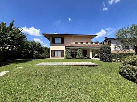 Villa in Casatenovo, Provincia di Lecco