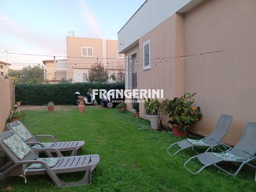 Villa a Livorno, Toscana