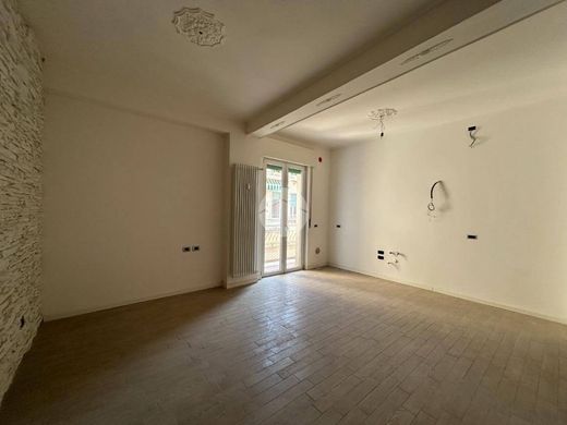 Appartement in Verona, Provincia di Verona