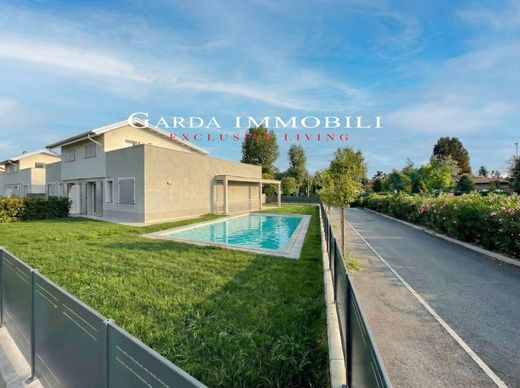 Villa in Peschiera del Garda, Provincia di Verona