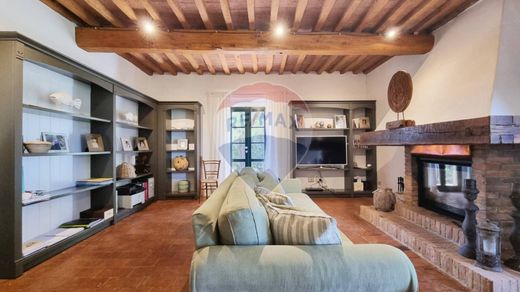 Country House in Guardistallo, Pisa