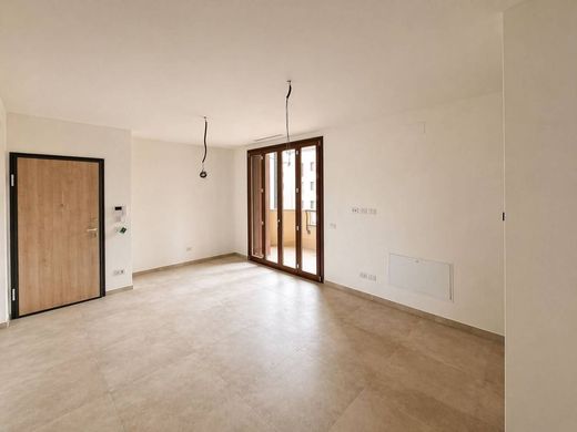 Apartment / Etagenwohnung in Assago, Mailand