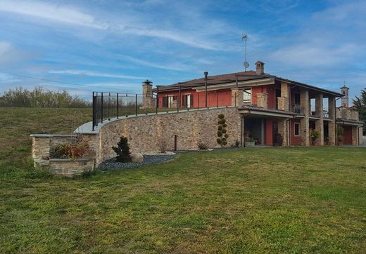 Villa in Carrù, Provincia di Cuneo