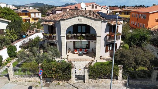 Villa in Pula, Provincia di Cagliari