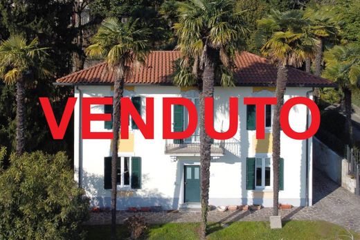 Villa in Viganò, Provincia di Lecco