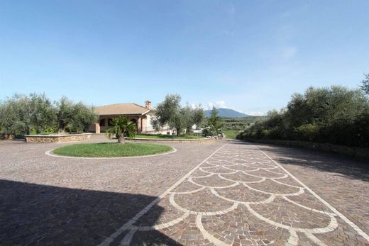 Villa in Montelibretti, Rome