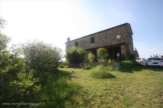 Country House in Asciano, Province of Siena