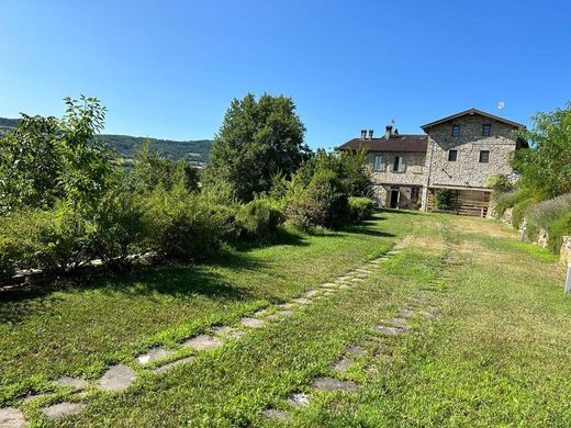 Landhuis in Travo, Provincia di Piacenza