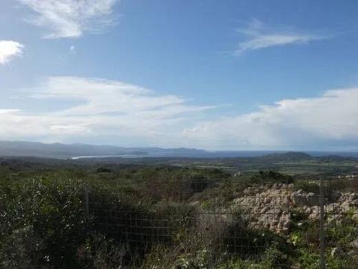 Villa Santa Teresa Gallura, Sassari ilçesinde