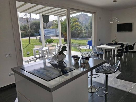 Villa in San Miniato, Pisa