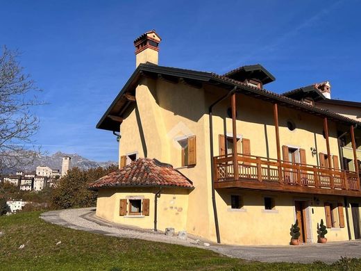 Feltre, Provincia di Bellunoの高級住宅