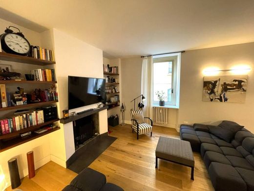 Apartment / Etagenwohnung in Mailand, Lombardei