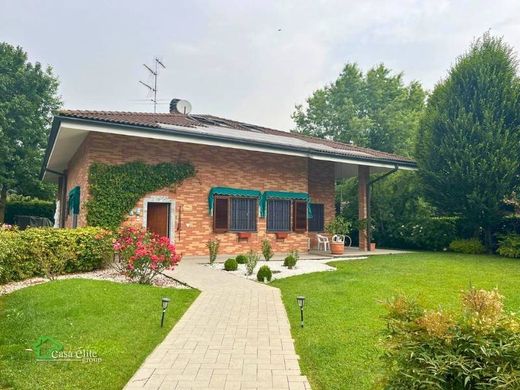 Villa in Vizzolo Predabissi, Città metropolitana di Milano