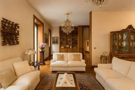 Penthouse in Legnano, Città metropolitana di Milano