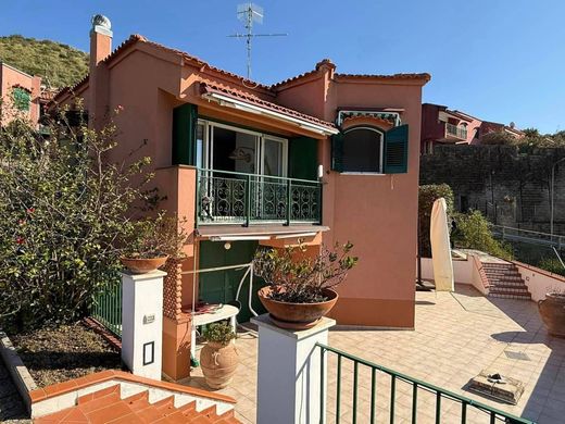 Villa - Agropoli, Provincia di Salerno