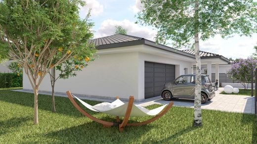 Villa en Lurate Caccivio, Provincia di Como