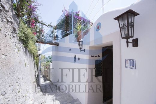 Villa a Conca dei Marini, Salerno