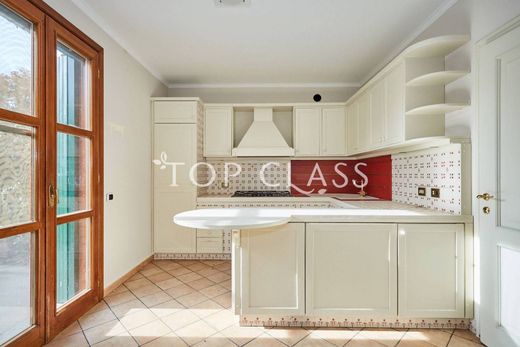 ﻓﻴﻼ ﻓﻲ Basiglio, Città metropolitana di Milano