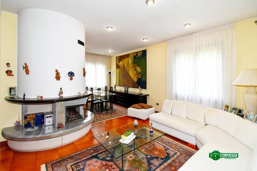 Βίλα σε Buccinasco, Città metropolitana di Milano