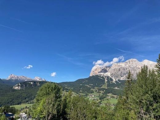 Penthouse à Cortina d'Ampezzo, Provincia di Belluno