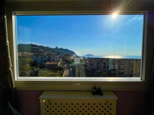 Penthouse w Pozzuoli, Napoli