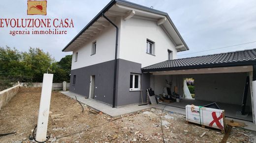 Villa in Gorizia, Friuli Venezia Giulia