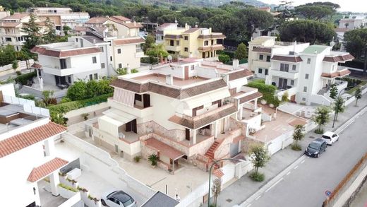 Villa in San Sebastiano al Vesuvio, Naples