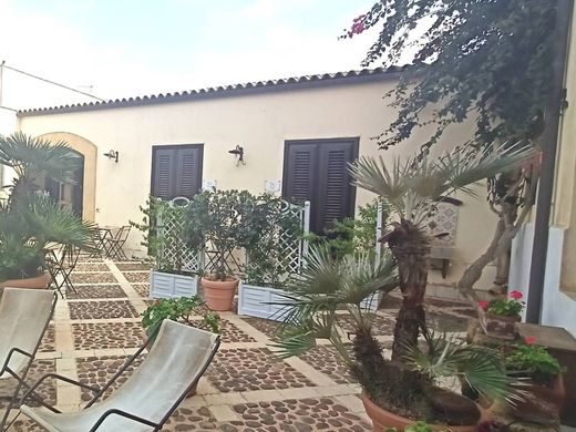 Country House in Petrosino, Trapani