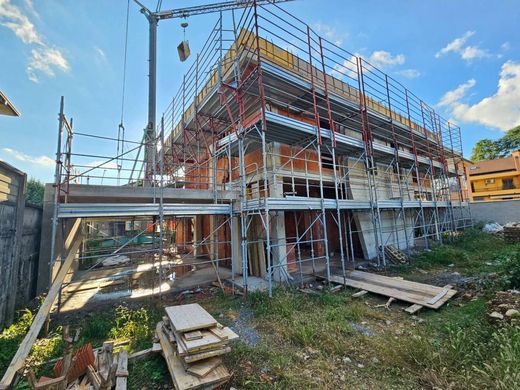 Villa in Legnano, Milan