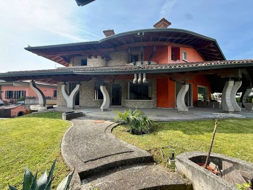 Villa in Ghedi, Provincia di Brescia