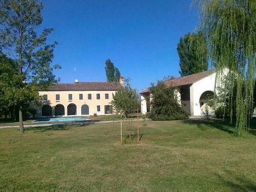 Country House in Quarto d'Altino, Venice