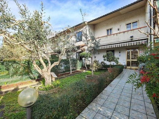 Campi Bisenzio, Province of Florenceのヴィラ