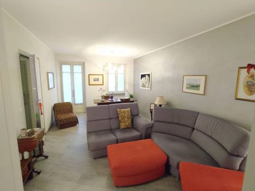 Luxe woning in Alba, Provincia di Cuneo