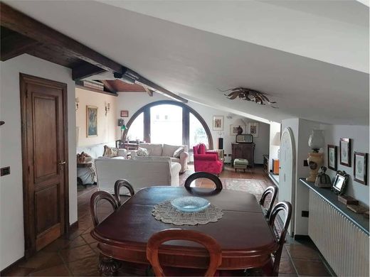 Apartment in Aversa, Provincia di Caserta