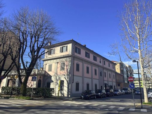 Maison de luxe à Carmagnole, Turin