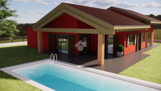 Villa in Oleggio, Provincia di Novara