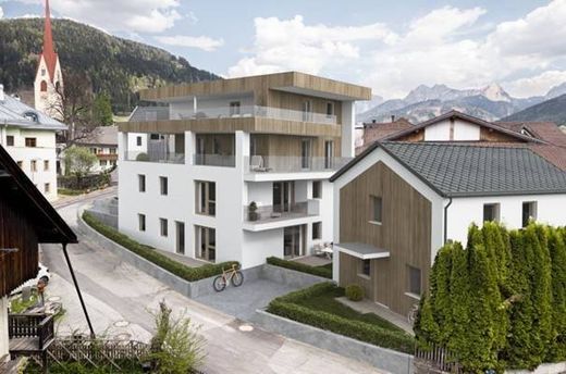 Penthouse Monguelfo, Bolzano ilçesinde
