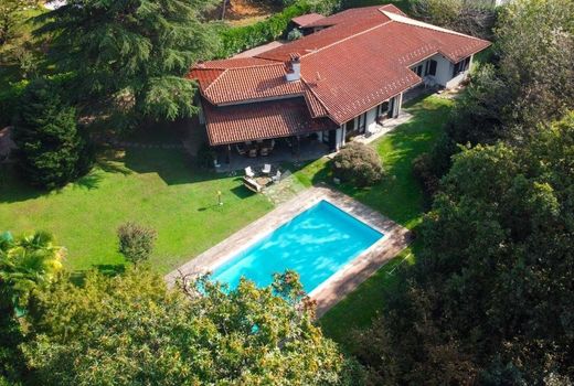 Villa in Luvinate, Provincia di Varese