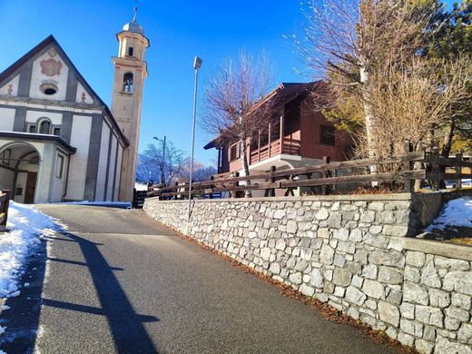 빌라 / Isolaccia, Provincia di Sondrio