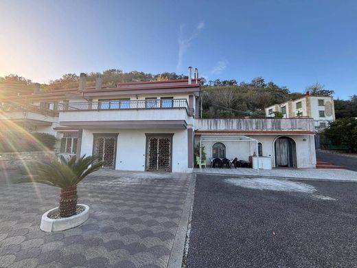 Villa à Pouzzoles, Naples