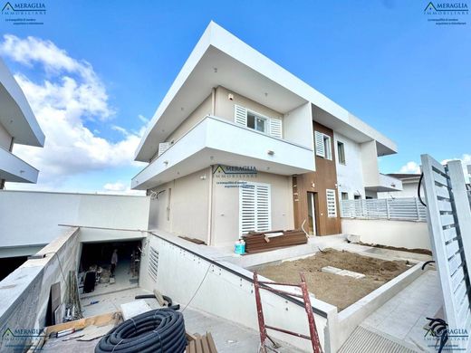 Villa en Parete, Provincia di Caserta