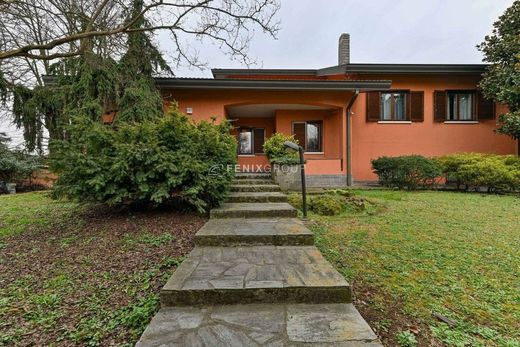 Villa en Pantigliate, Milán