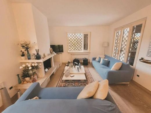 别墅  Pietrasanta, 卢卡省