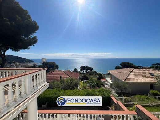 Элитный дом, Andora, Provincia di Savona