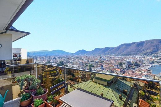 Appartamento a Como, Lombardia