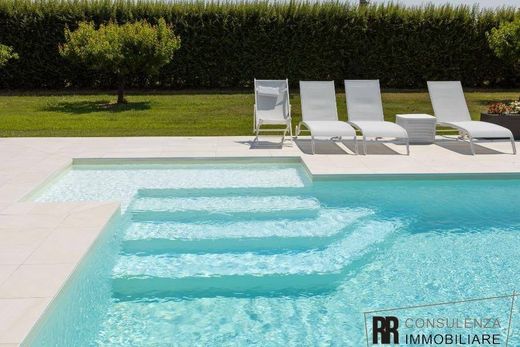 Villa in Negrar, Provincia di Verona