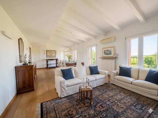 Apartment / Etagenwohnung in Mailand, Lombardei